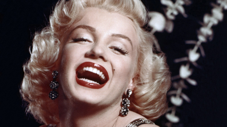 Marilyn Monroe posing for a photo