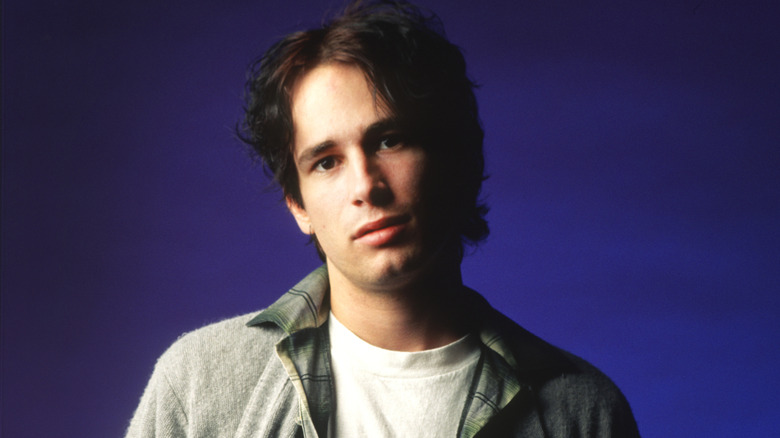 jeff buckley cocks head and stares into camera