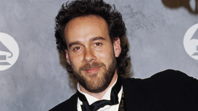 Marc Cohn con esmoquin tras los premios Grammy