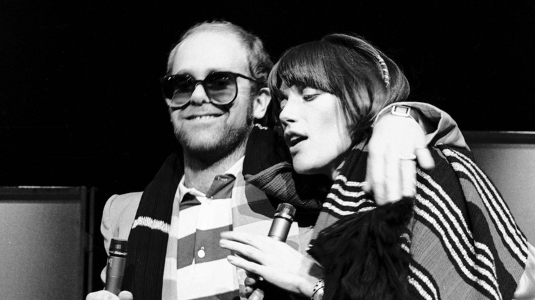 Elton John singing with Kiki Dee