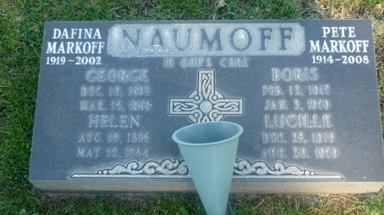 Naumoff grave marker 