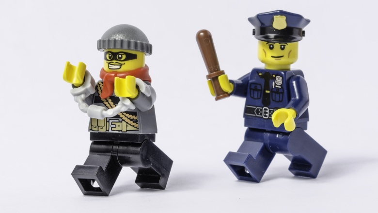 lego cops robbers