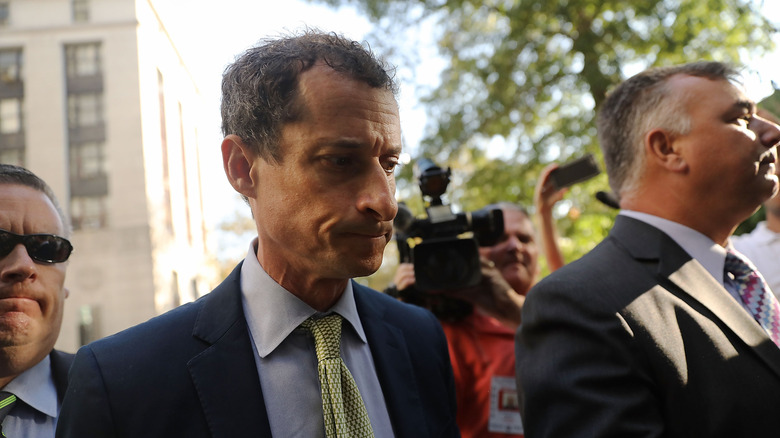 Anthony Weiner arriving at sentencing hearing