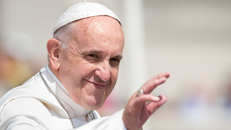 Pope Francis gesturing 2016