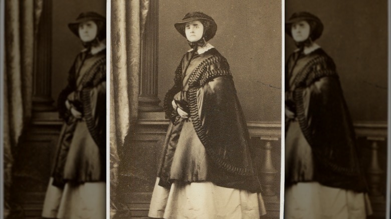Alexandra Amelie standing