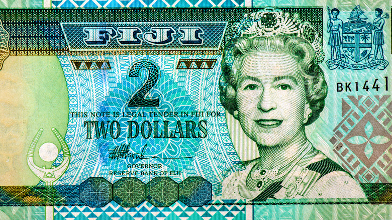 Queen Elizabeth's portrait on Fiji banknotes