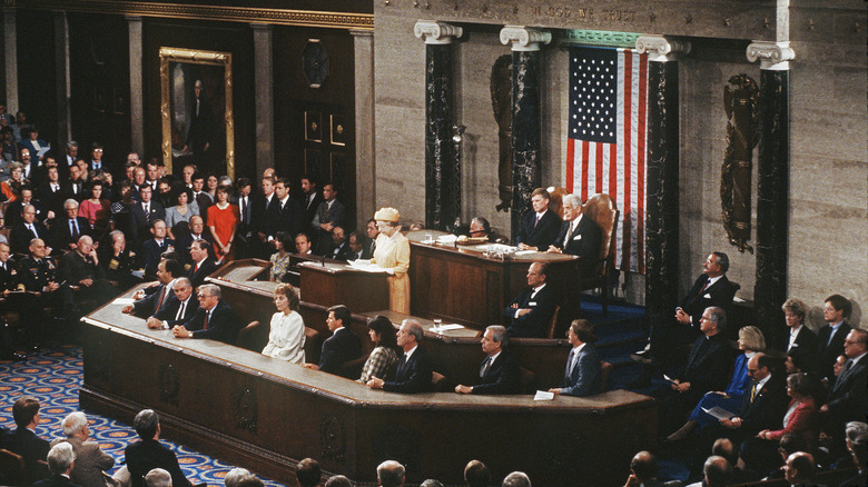 Queen Elizabeth II addressing congress in 1991
