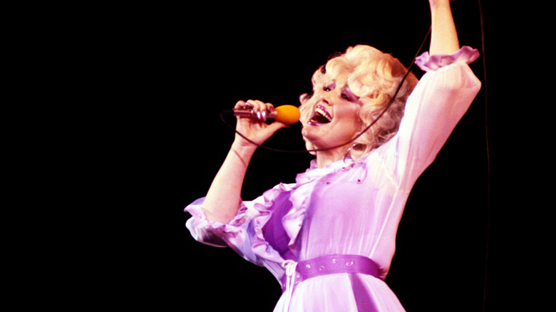 Dolly Parton singing