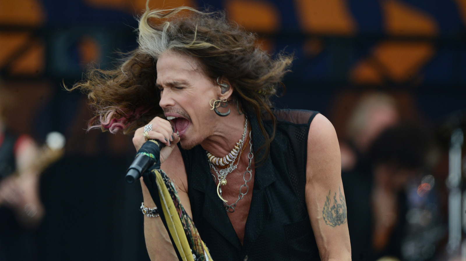 Quote Of The Day By Steven Tyler It s An Honor That I Get To Be quote-of-the-day-by-steven-tyler-it-s-an-honor-that-i-get-to-be