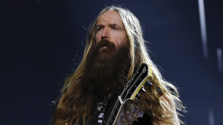Zakk Wylde looking out into the crowd from the stage