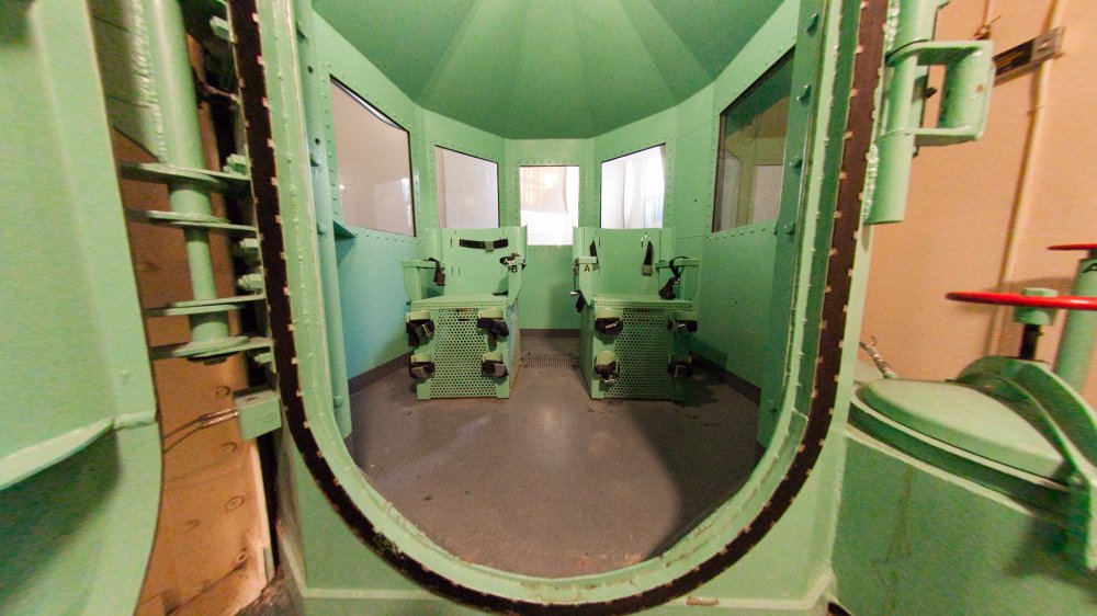 gas chamber