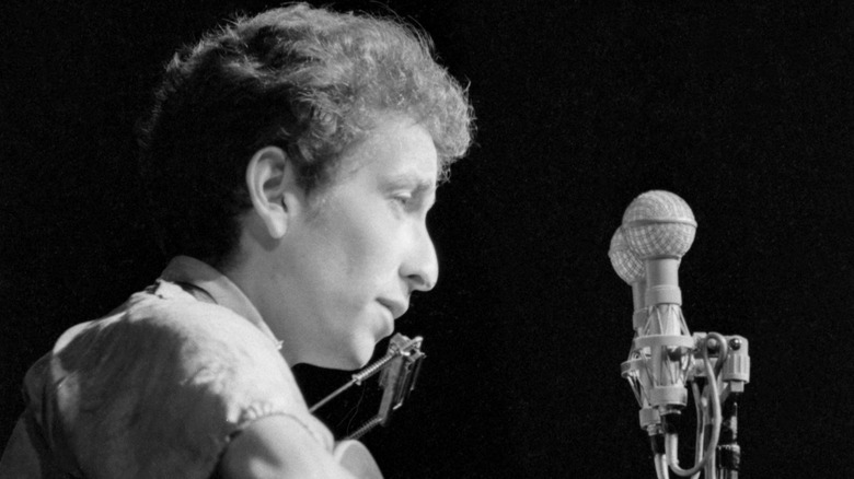 Bob Dylan microphone