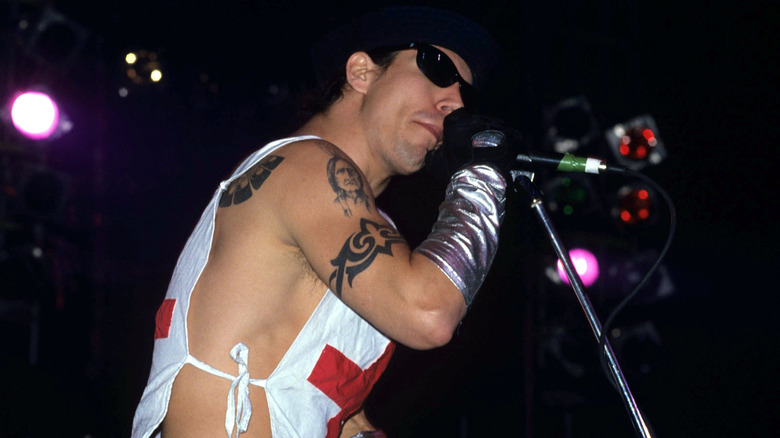 Anthony Kiedis singing