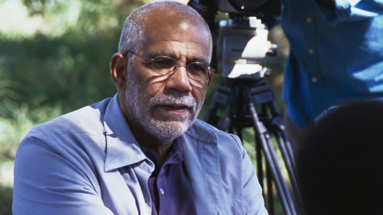 Ed Bradley doing an interview for CBS