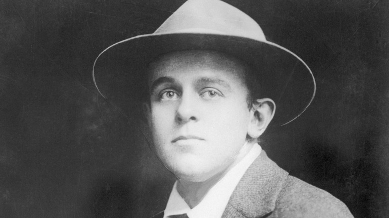 photo portrait of John Reed in large hat