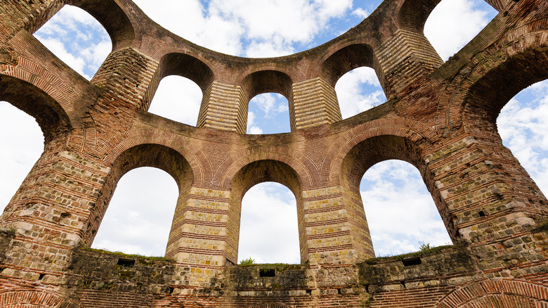 Roman bath house ruins