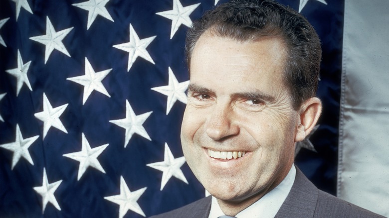 ricahrd nixon smiling american flag