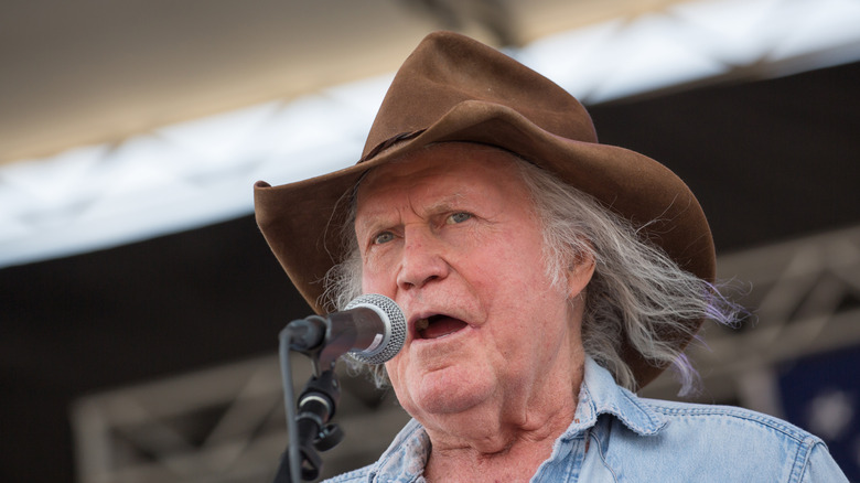 Billy Joe Shaver singing on stage