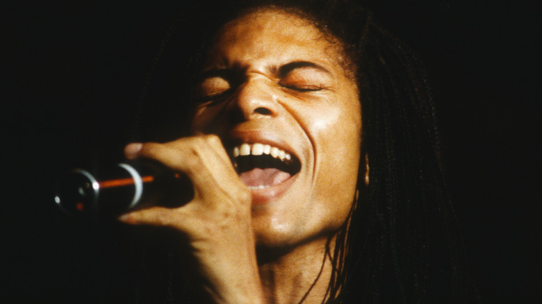 Terence Trent D'Arby singing onstage in 1987