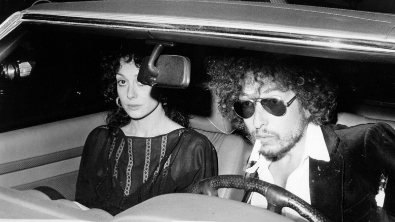 Bob Dylan and wife Sarah in a car in 1976