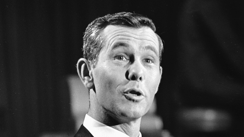 Johnny Carson hosting "The Tonight Show"
