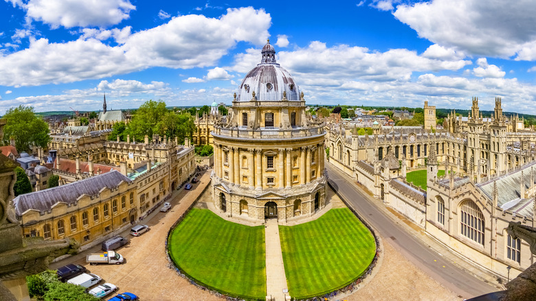 Oxford's Bodleian Libraries panoramic