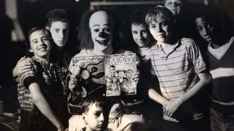 it 1990 set photo tim curry