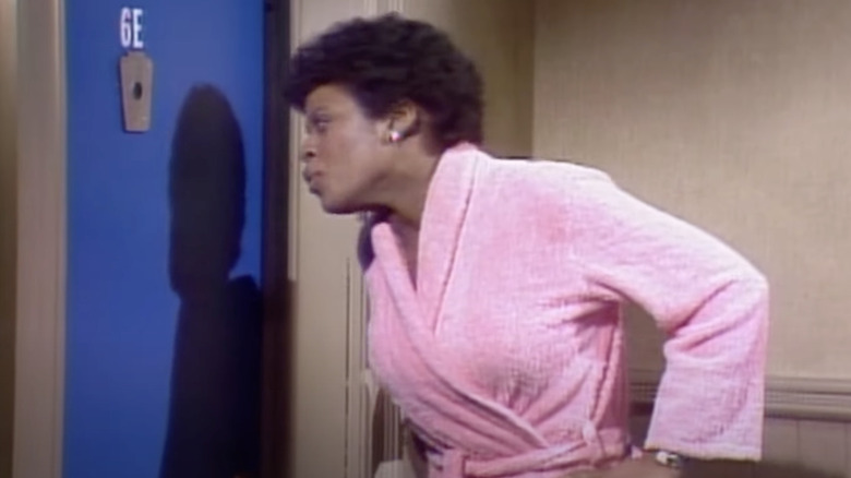 Yvonne Hudson yelling through door in SNL sketch
