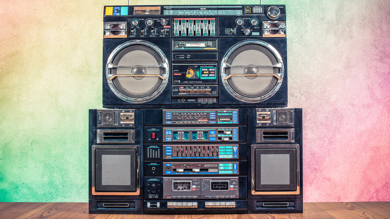 Old School Ghetto Blaster Design