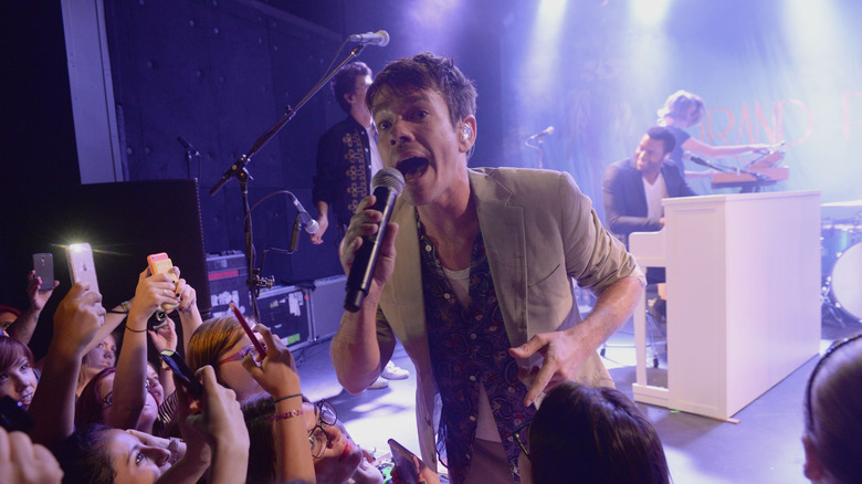 Nate Ruess of fun. singing
