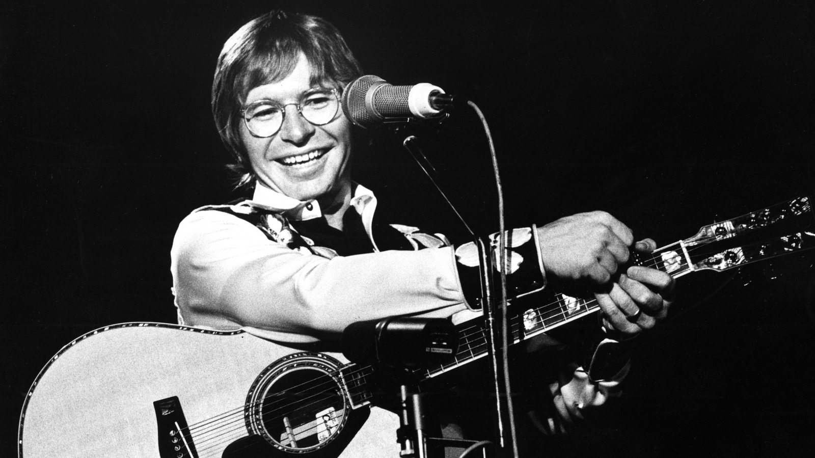 5 Songs You Didn't Know John Denver Wrote For Other Famous Musicians