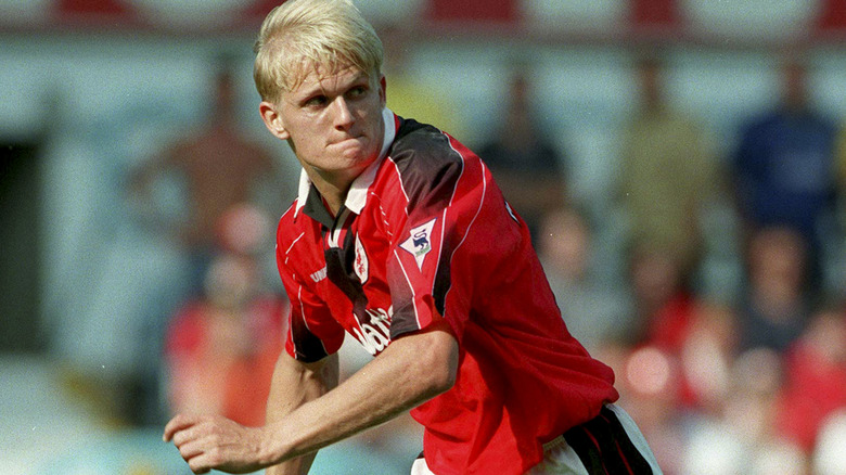 Alf-Inge Haaland running for Nottingham Forest