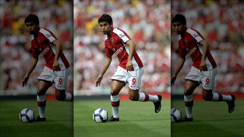 Eduardo da Silva playing soccer for Arsenal in 2009