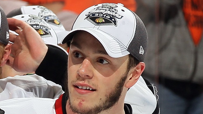 Jonathan Toews championship hat