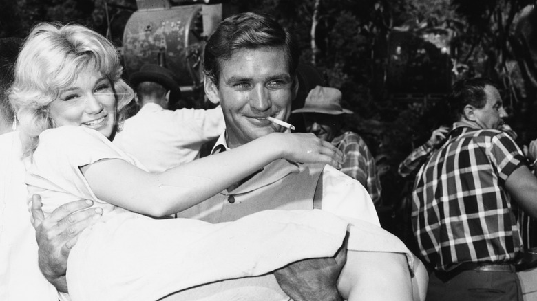 Rod Taylor smiling cigarette