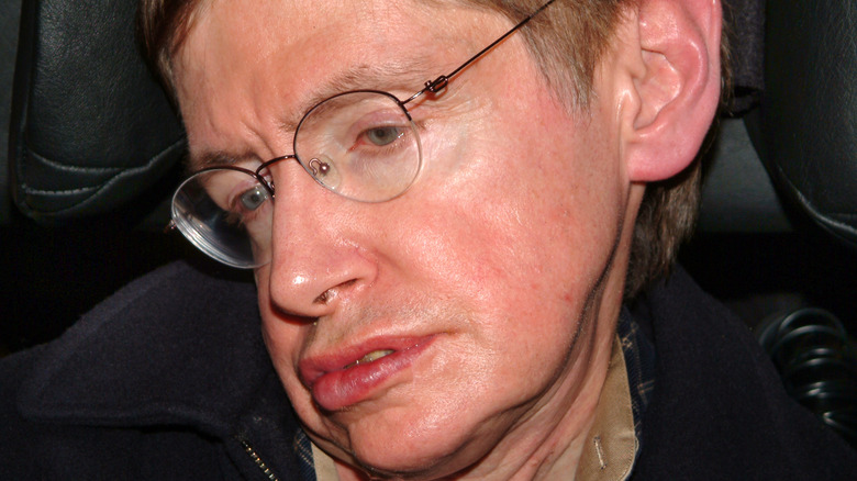 Stephen Hawking close up photograph