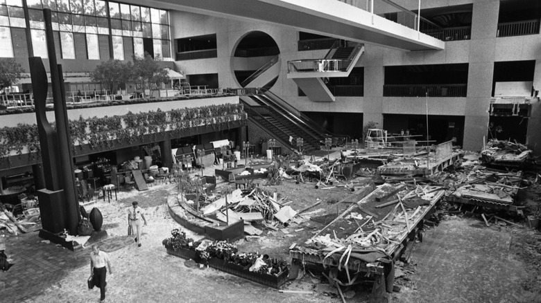 Hyatt Regency skybridge collapse rubble