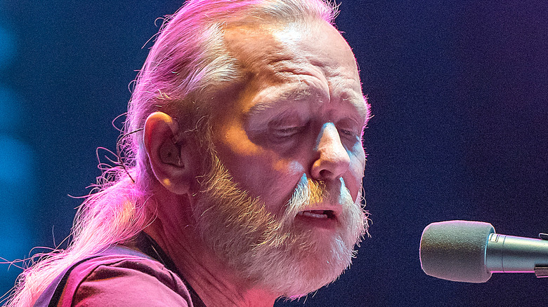 Gregg Allman playing organ 