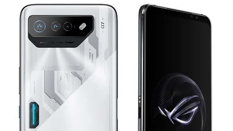 Front and back of the Asus Rog Phone 7 Ultimate