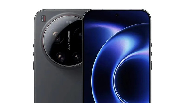 Front and back image of the Xiaomi 17 Ultra