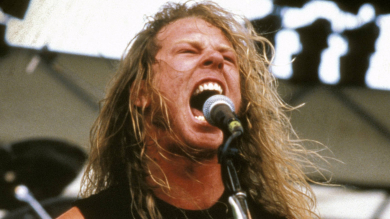 James Hetfield of Metallica screaming-singing onstage in the late 1980s
