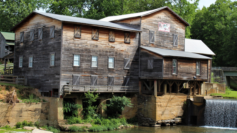 Hurricane Mills water mill