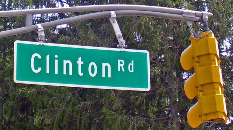 Clinton Road signage