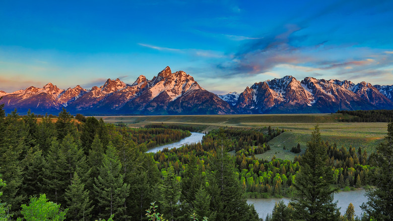 Yellowstone National Park mountains