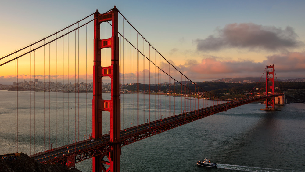 Sunrise over Golden Gate Bridge