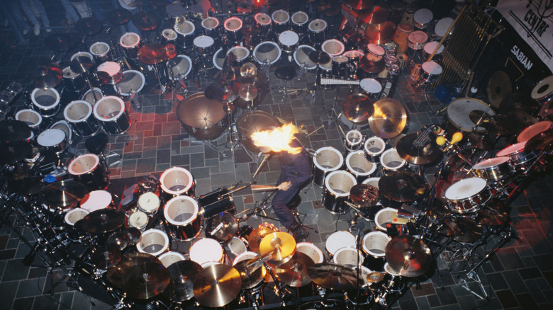 Flame-headed Chad Smith playing massive kit