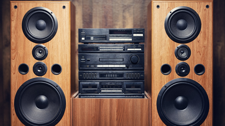 A hi-fi stereophonic system