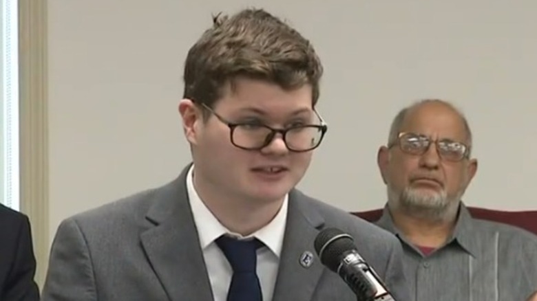 Eric Schubert at a press conference