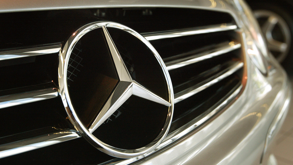 Mercedes hood ornament