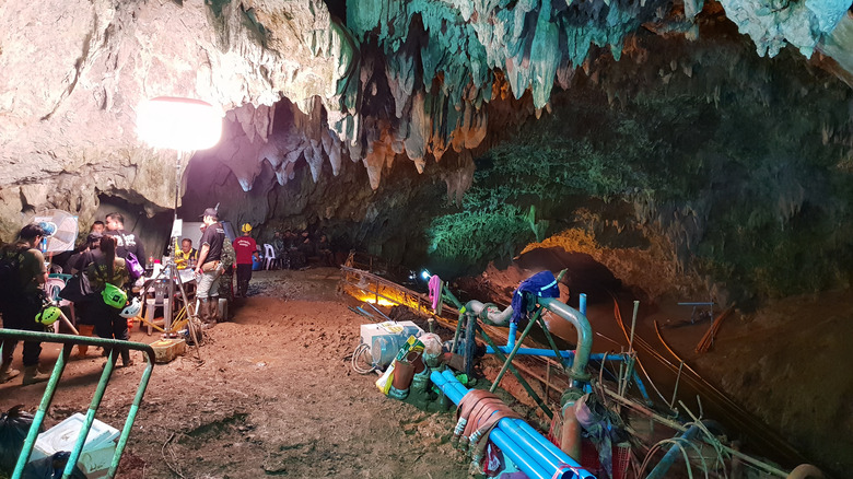 rescue equipment in the Tham Luang cave